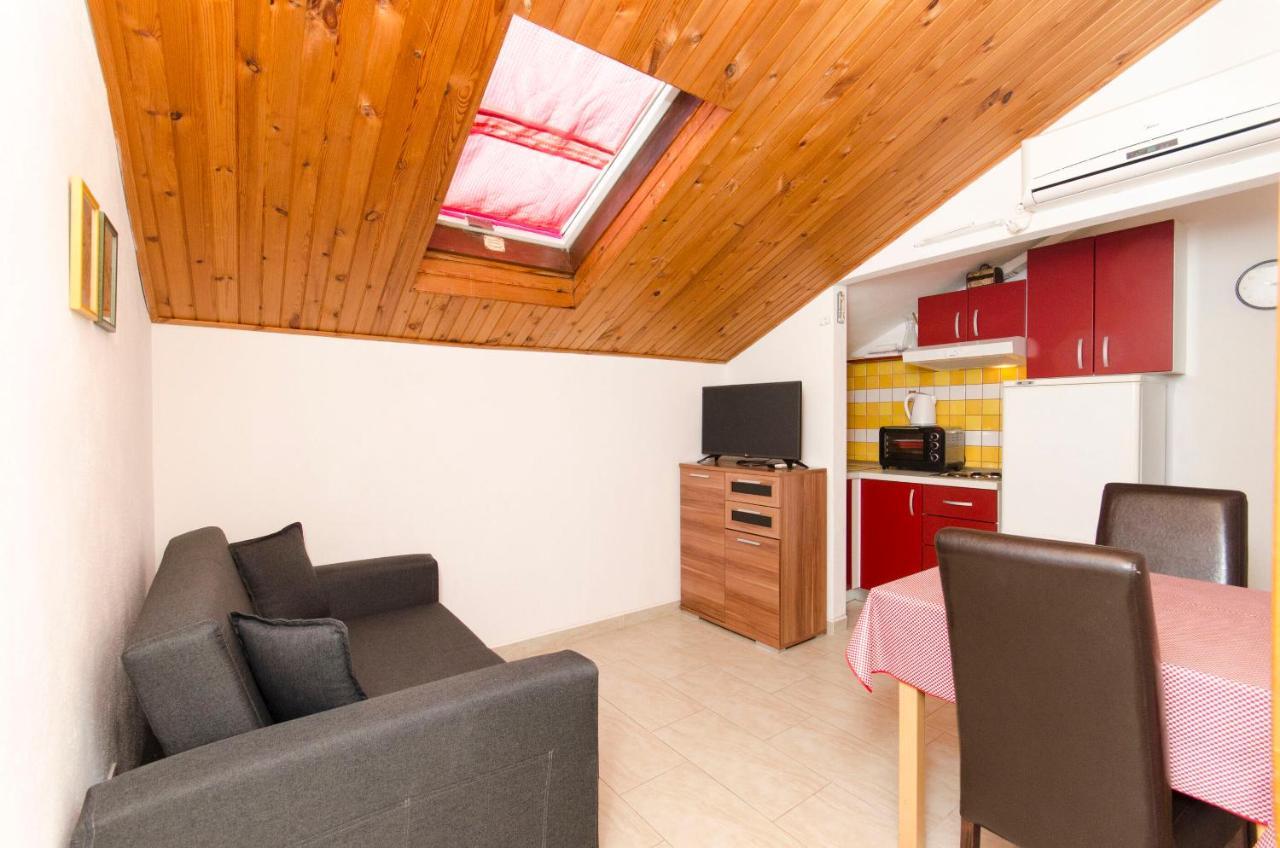 Apartments Banic Postira Luaran gambar