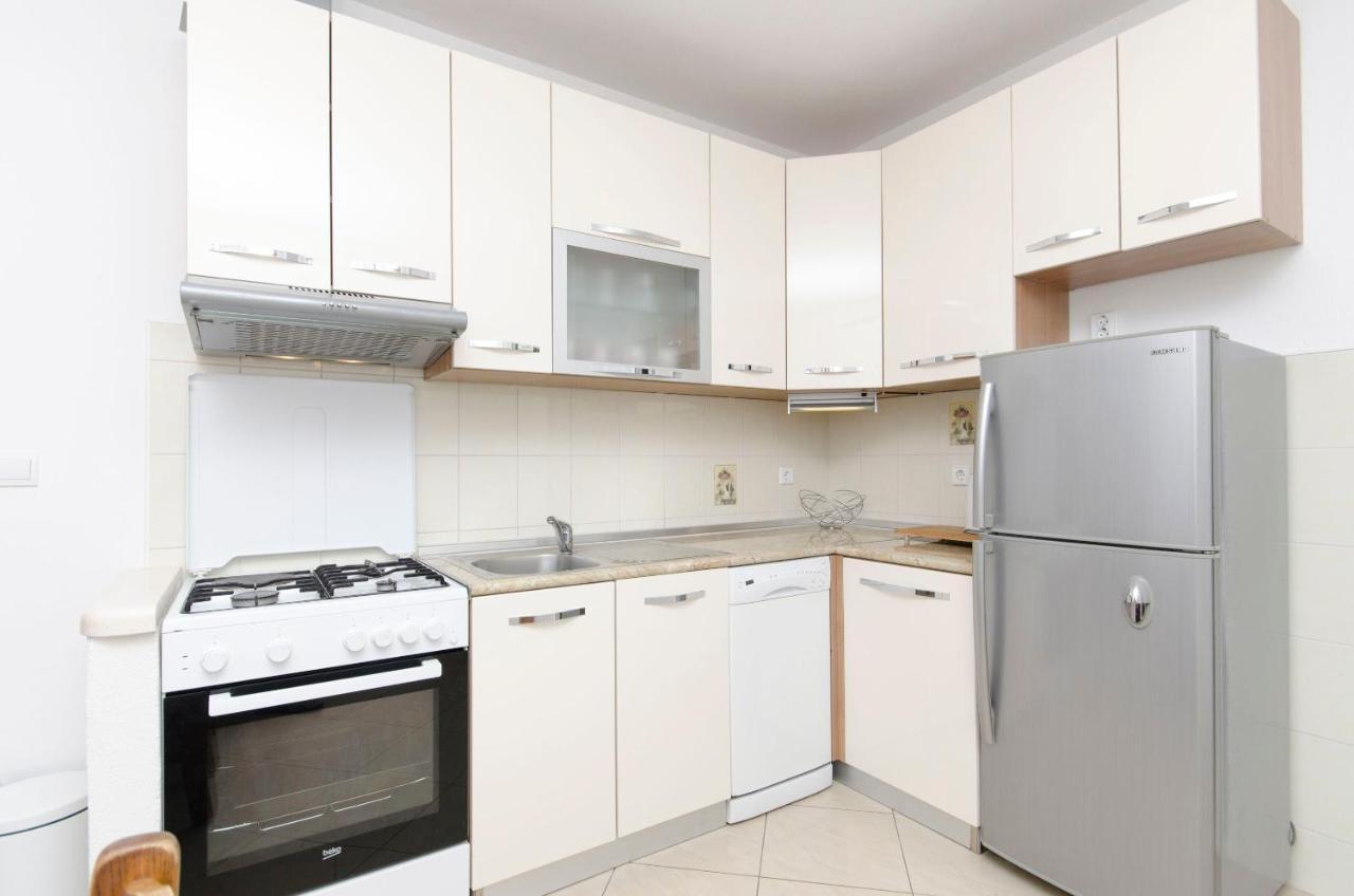 Apartments Banic Postira Luaran gambar