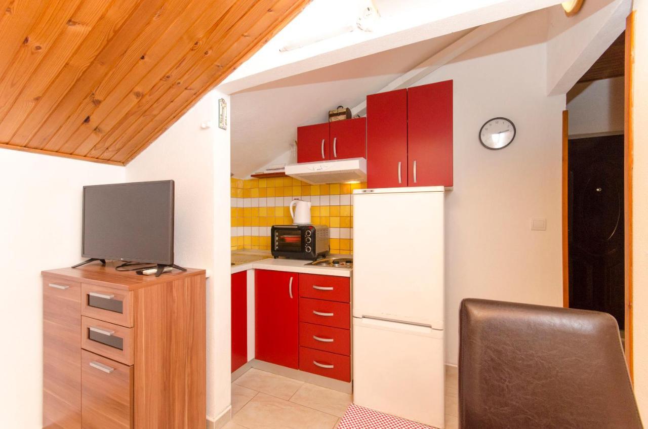 Apartments Banic Postira Luaran gambar